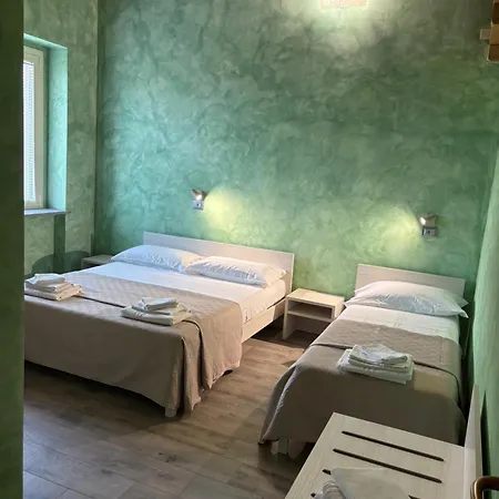 Bed & Breakfast Cascina Macaron 3*