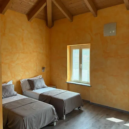 Bed & Breakfast Cascina Macaron 3*